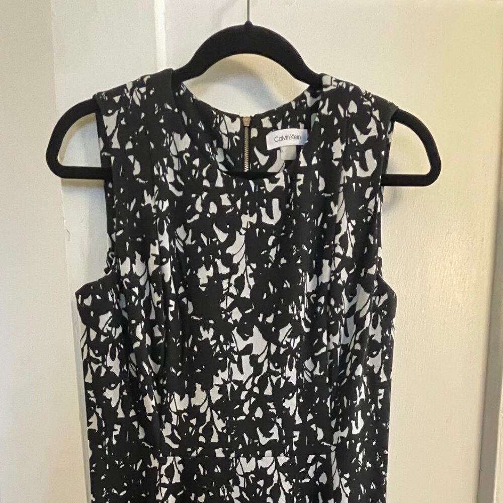 Calvin Klein Sleeveless Black and White Dress Midi Length Size US 10